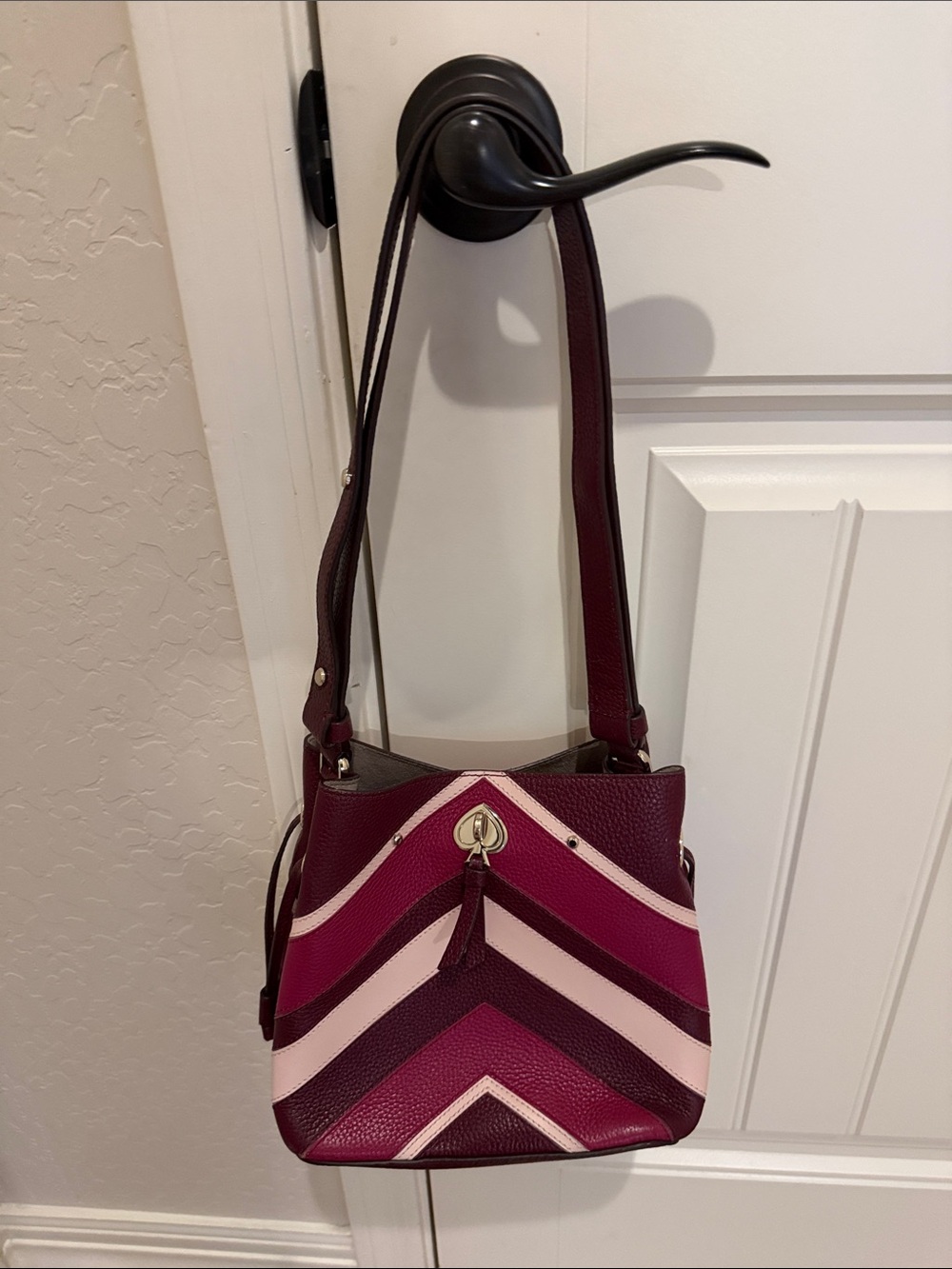 Kate Spade Marti Chevron Small Bucket Tote WKRU7065  in Pink Multo (673)